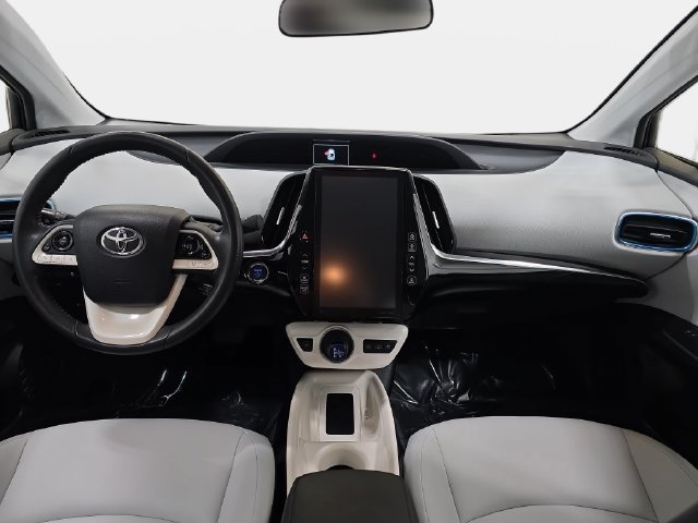 Used 2017 Toyota Prius Prime Premium FWD image 10