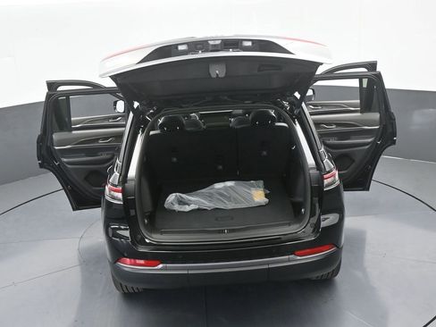 New 2026 Jeep Grand Cherokee Limited w/ Limited Altitude Package RWD image 53