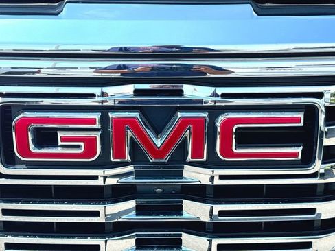 Used 2024 GMC Sierra 1500 Denali AWD/4WD image 32