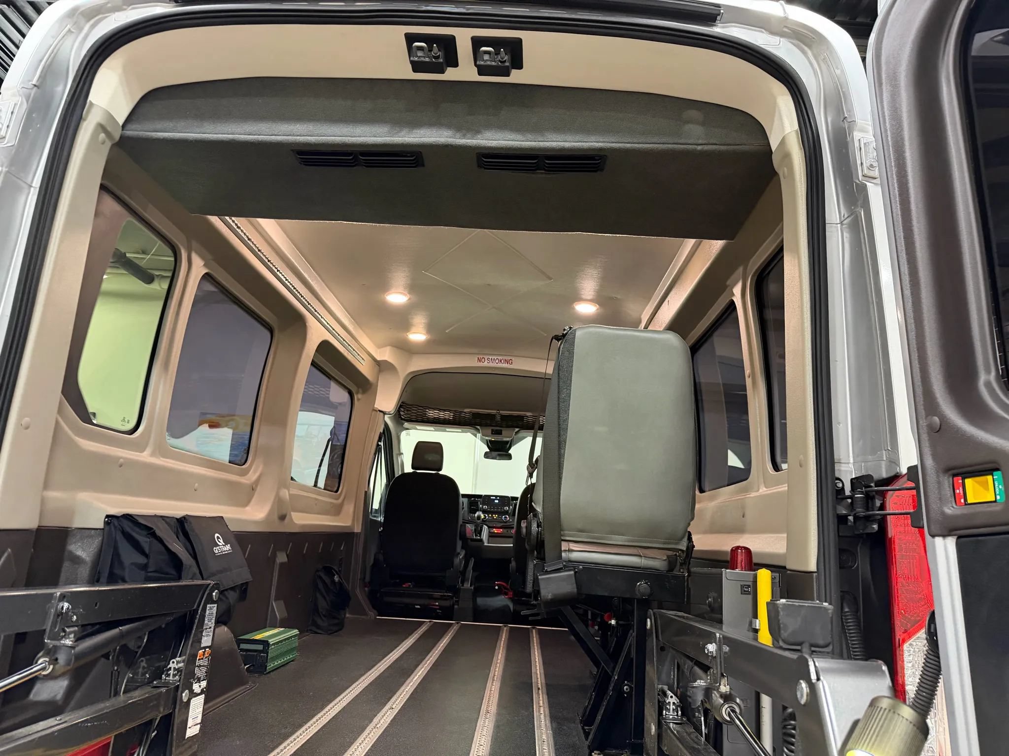 Used 2020 Ford Transit 250 Medium Roof RWD image 55