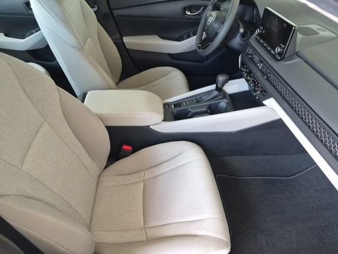Certified 2025 Honda Accord LX image 30