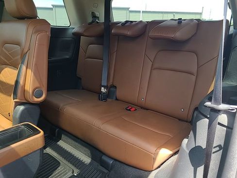 Used 2023 Nissan Pathfinder Platinum AWD/4WD image 28