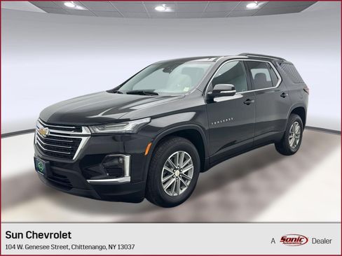Certified 2023 Chevrolet Traverse LT w/ LPO, Floor Liner Package AWD/4WD image 1