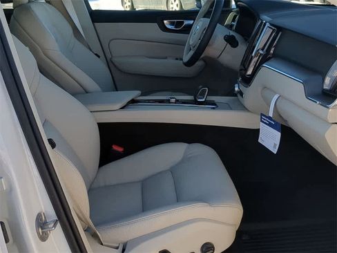Certified 2025 Volvo XC60 T8 Core w/ Protection Package Premier image 20