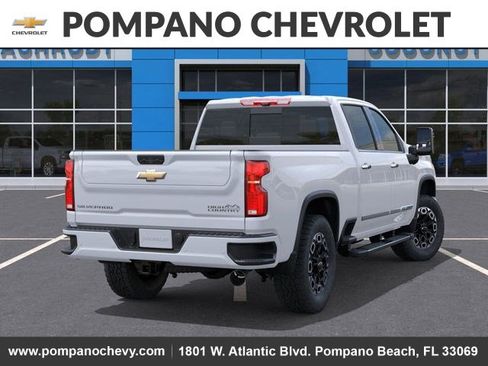 New 2026 Chevrolet Silverado 2500 High Country w/ High Country Premium Package AWD/4WD image 4