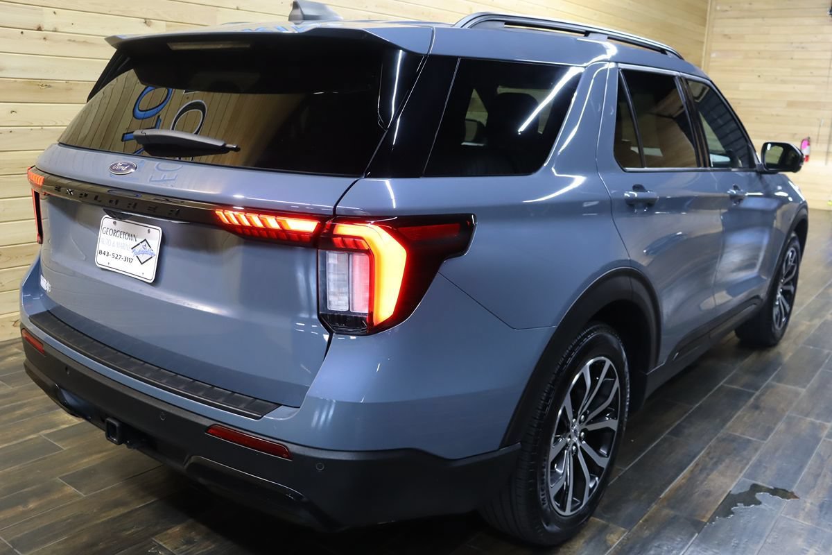 Used 2025 Ford Explorer ST-Line RWD image 5