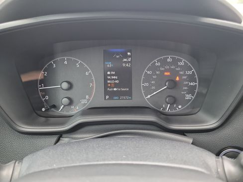 Used 2023 Toyota Corolla SE image 30