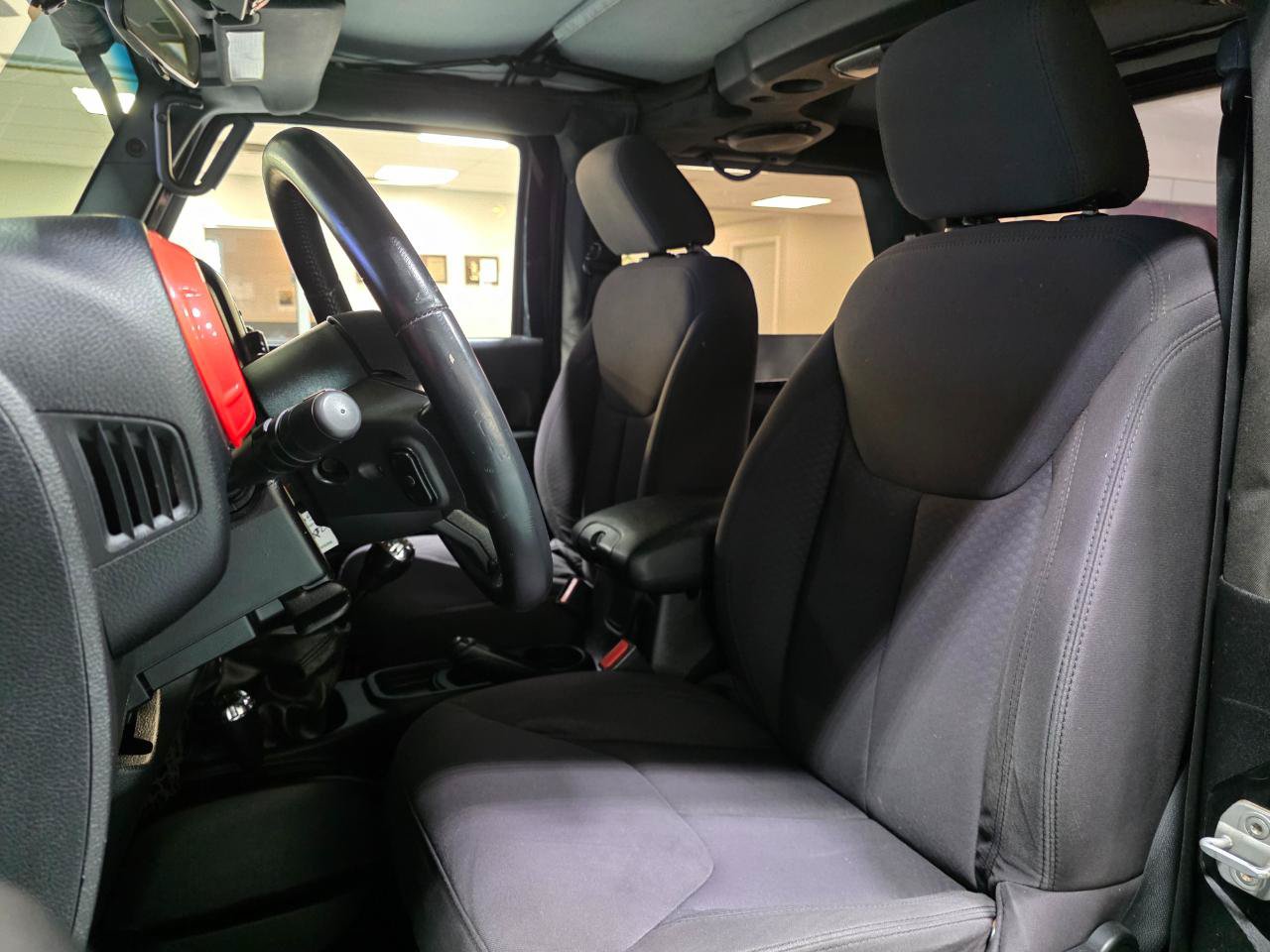 Used 2013 Jeep Wrangler Sport w/ Connectivity Group AWD/4WD image 15