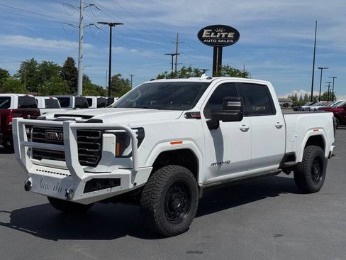 Used 2024 GMC Sierra 2500 AT4 w/ AT4 Premium Plus Package AWD/4WD image 3