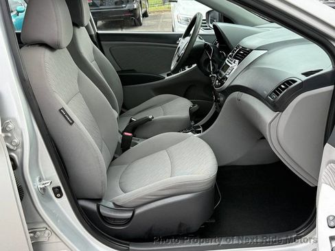 Used 2012 Hyundai Accent GLS w/ Premium Pkg 3 image 10
