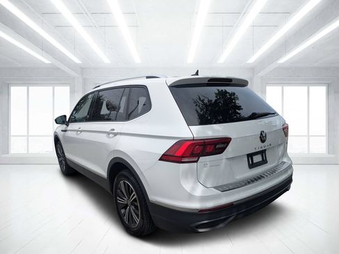 Used 2024 Volkswagen Tiguan SE AWD/4WD image 5