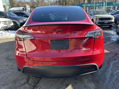 Used 2022 Tesla Model Y Performance image 4