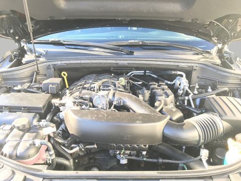 Used 2024 Dodge Durango GT image 8