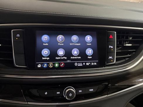 Used 2022 Buick Enclave Essence w/ Experience Buick Package FWD image 22