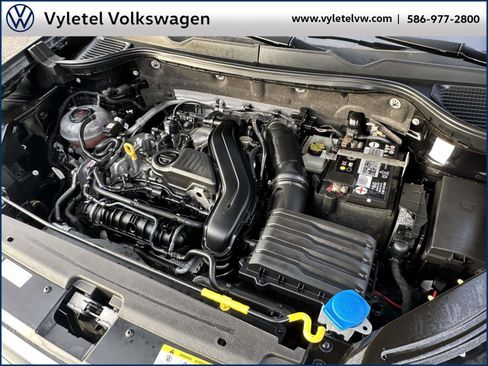 Certified 2023 Volkswagen Taos SE w/ Black Wheel Package image 8
