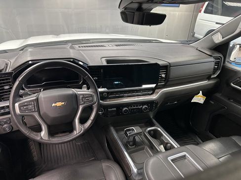 Certified 2022 Chevrolet Silverado 1500 LTZ w/ LTZ Premium Package image 21