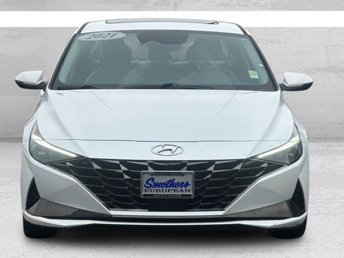 Used 2021 Hyundai Elantra Limited image 9