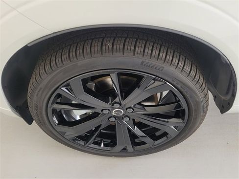 New 2026 Volvo XC60 B5 Ultra w/ Protection Package Premier image 6