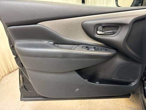 Certified 2024 Nissan Murano SV w/ SV Midnight Edition Package image 26