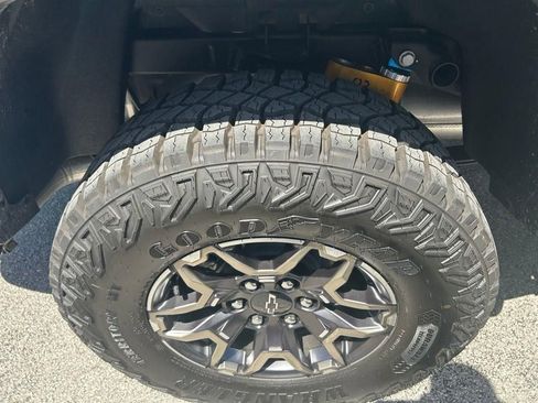 Used 2026 Chevrolet Colorado ZR2 w/ Technology Package image 4