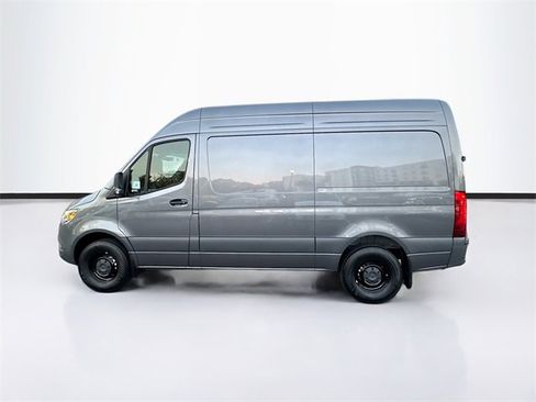 Used 2025 Mercedes-Benz Sprinter 2500 image 8