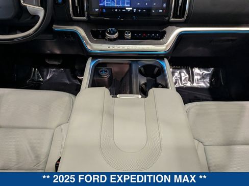 New 2025 Ford Expedition Max Platinum w/ Platinum Ultimate Package image 24