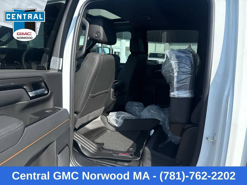 New 2026 GMC Sierra 2500 AT4 w/ AT4 Preferred Package AWD/4WD image 23