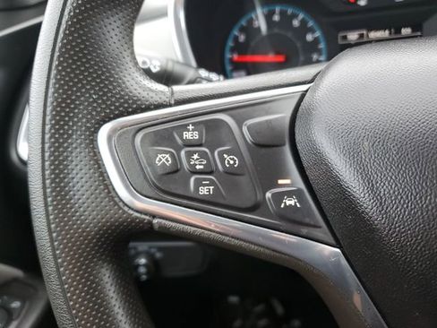 Used 2020 Chevrolet Equinox LS w/ LS Convenience Package image 12