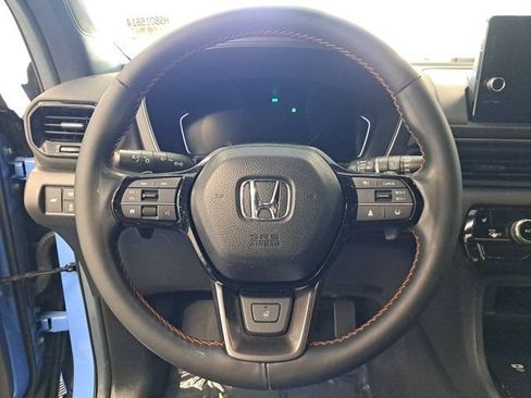 Certified 2025 Honda Pilot TrailSport image 24
