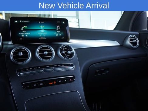 Used 2021 Mercedes-Benz GLC 300 image 17