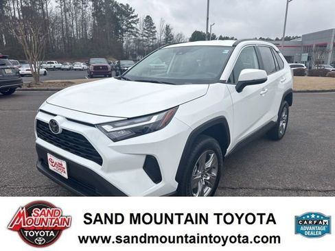 Used 2025 Toyota RAV4 XLE image 6