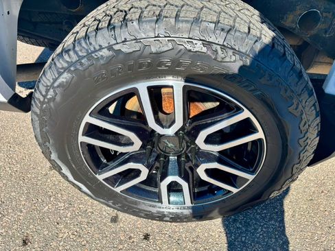 Used 2018 Chevrolet Silverado 1500 Custom w/ Custom Value Package image 32