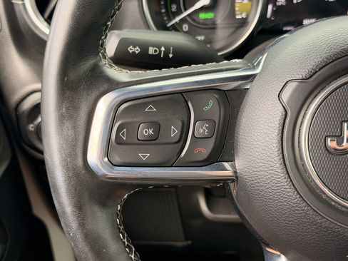 Used 2023 Jeep Wrangler Unlimited Sahara w/ Cold Weather Group AWD/4WD image 19
