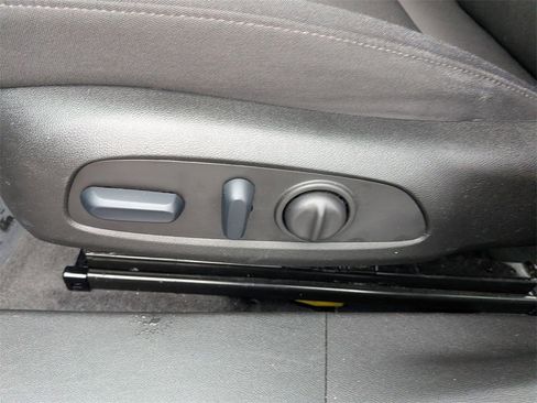 Used 2024 Chevrolet Malibu LT image 14