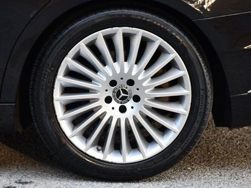 Used 2018 Mercedes-Benz S 560 4MATIC Sedan image 7