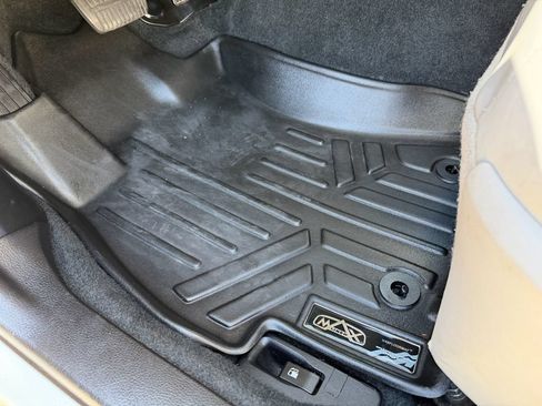 Used 2015 Subaru Forester 2.5i Limited AWD/4WD image 12