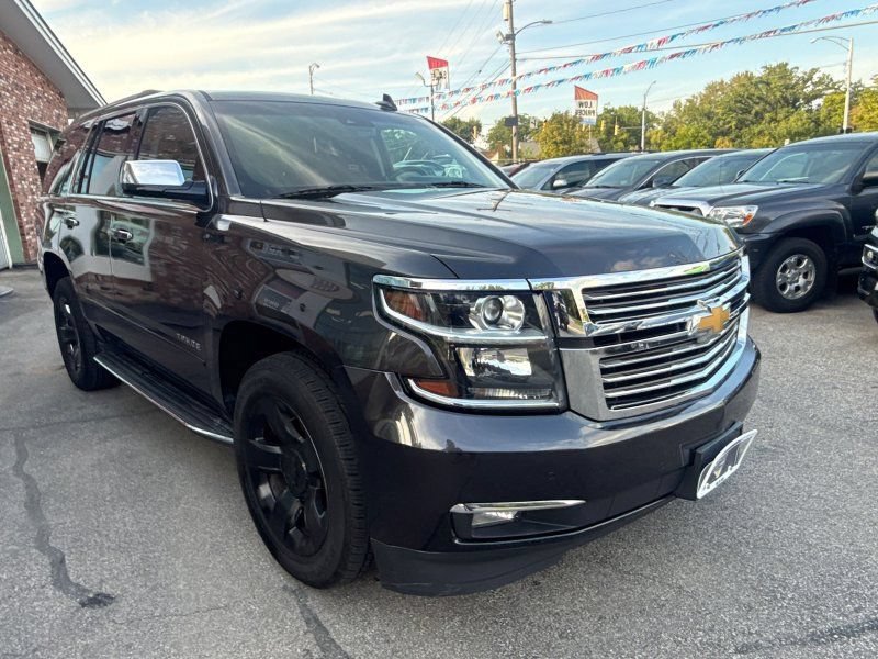 Used 2017 Chevrolet Tahoe Premier AWD/4WD image 3