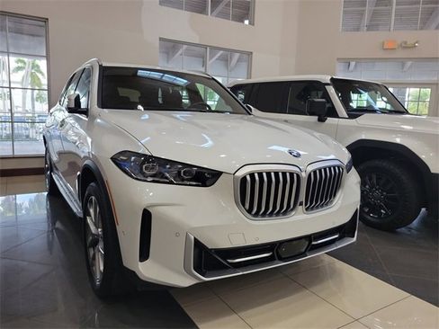 Used 2025 BMW X5 sDrive40i image 1