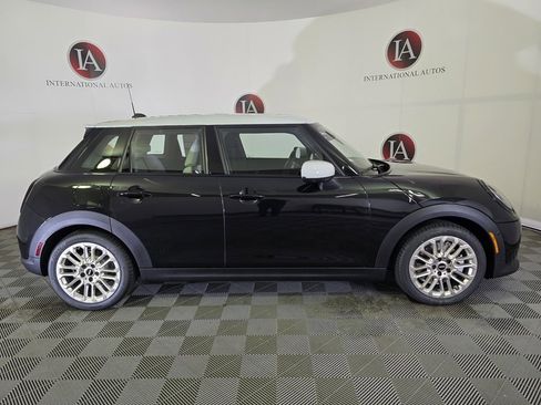 New 2026 MINI Cooper S image 3