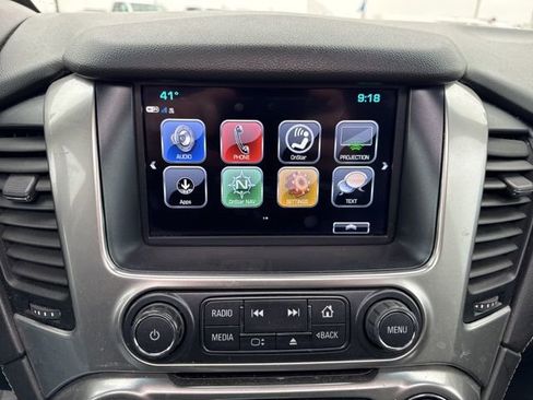 Used 2019 Chevrolet Suburban LT image 32