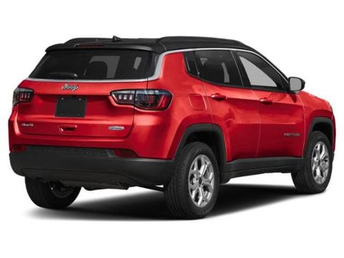 Used 2025 Jeep Compass Limited image 2