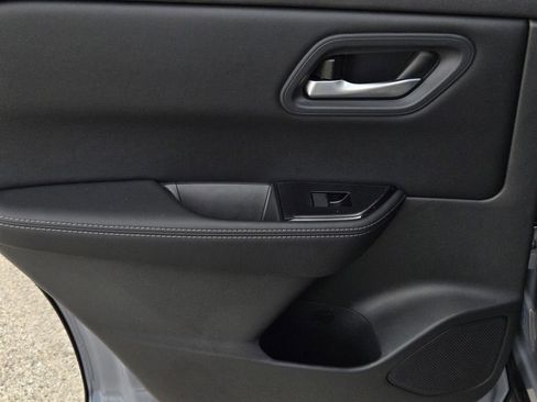 New 2026 Nissan Rogue SV FWD image 11