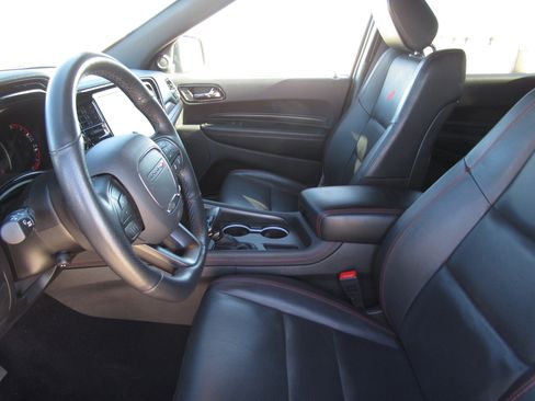 Used 2025 Dodge Durango GT image 17