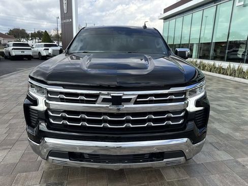 Used 2022 Chevrolet Silverado 1500 LTZ w/ LTZ Premium Package image 7