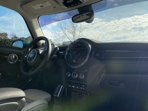 Used 2020 MINI Cooper S image 79