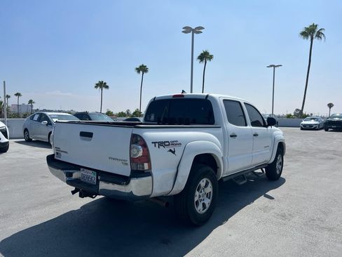 Used 2013 Toyota Tacoma PreRunner w/ TRD Off-Road Pkg RWD image 5