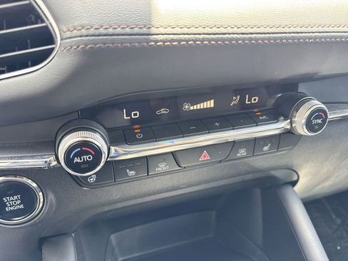 Used 2022 MAZDA MAZDA3 s image 19