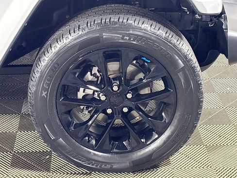 Certified 2022 Jeep Wrangler Unlimited Sahara AWD/4WD image 24