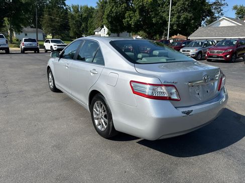 Used 2011 Toyota Camry Hybrid FWD image 5