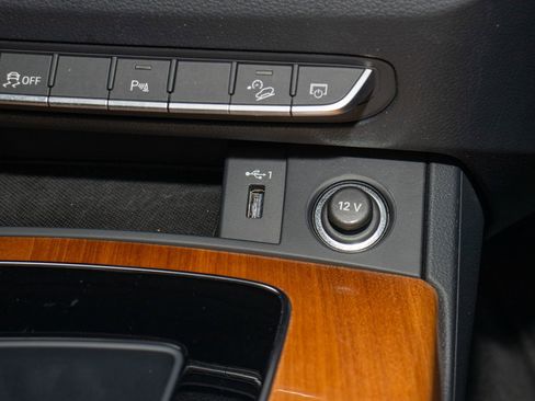 Used 2023 Audi Q5 2.0T Premium w/ Convenience Package image 25